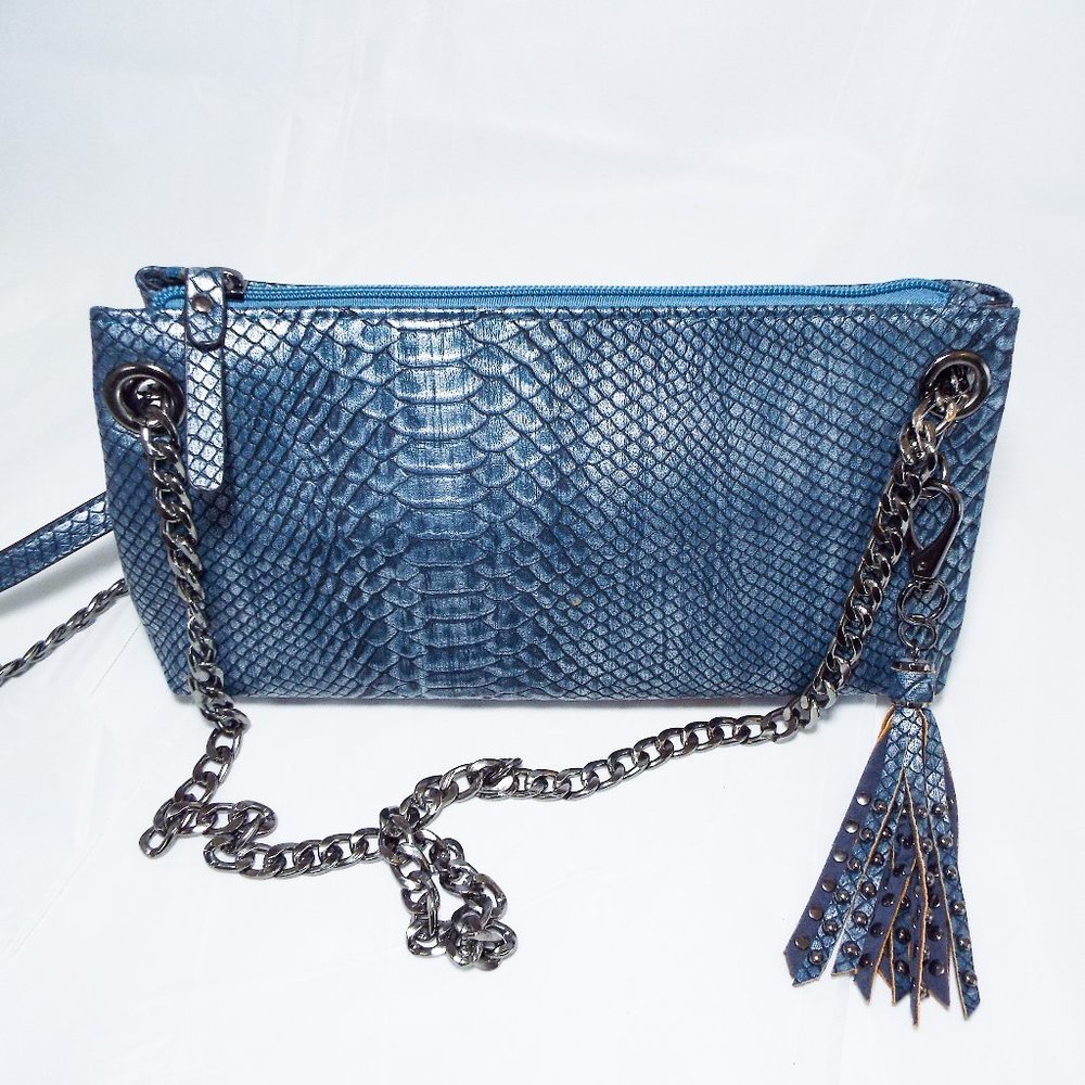 LA DIVA METALLIC BLUE FAUX CROC SHOULDER CROSSBODY HANDBAG W/ GUNMETAL STRAP NEW